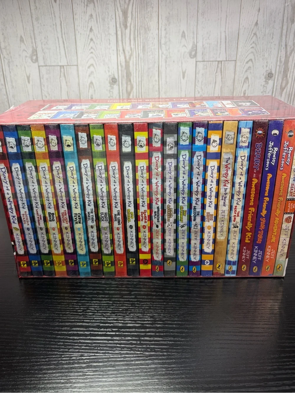 Diary of a Wimpy Kid Complete Book Box Set 1-22